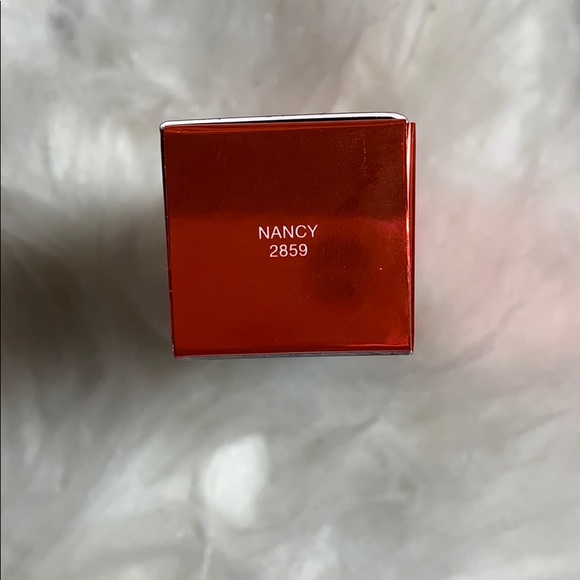 LIPSTICK 💄 - Picture 2 of 3